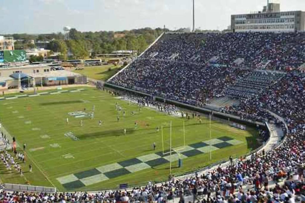 Short Walk To Jsu Stadium, Hospitals, And Bars In Fondren جاكسون المظهر الخارجي الصورة