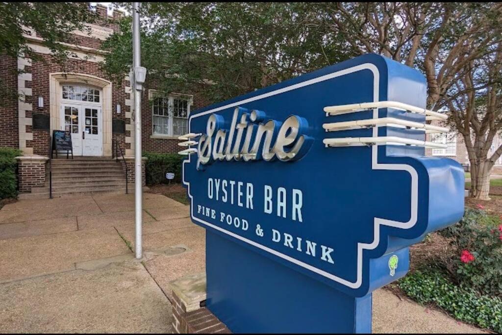 Short Walk To Jsu Stadium, Hospitals, And Bars In Fondren جاكسون المظهر الخارجي الصورة